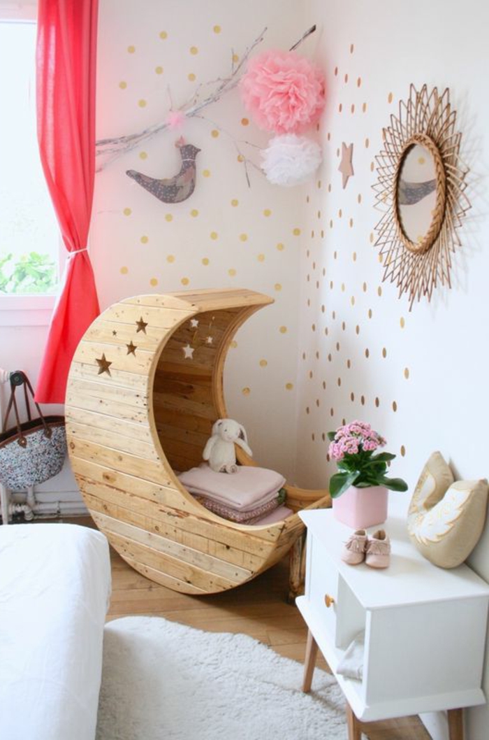 babyroom-дизайн-красив диван-от-дърво-мун-модел