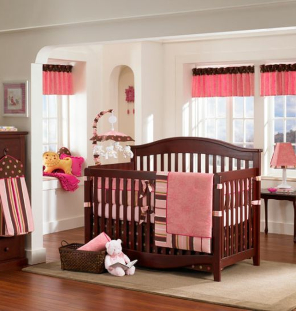 婴儿房设计的玫瑰色颜色