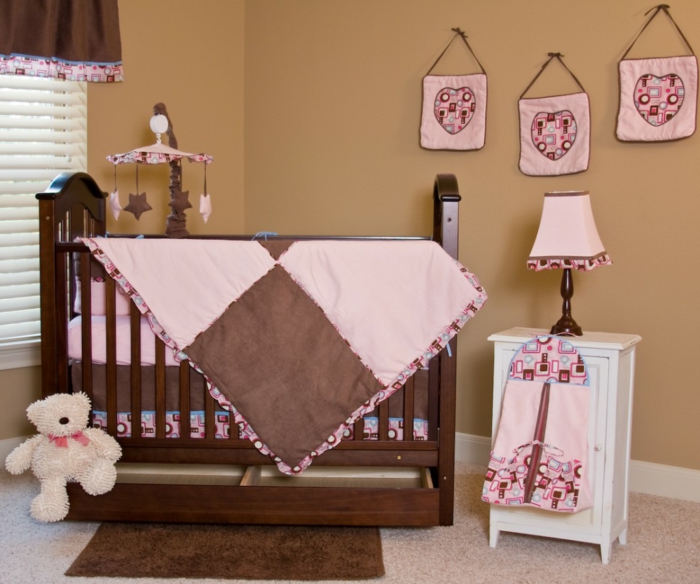 habitación recién nacido-underline-color beige y rosa-combinar