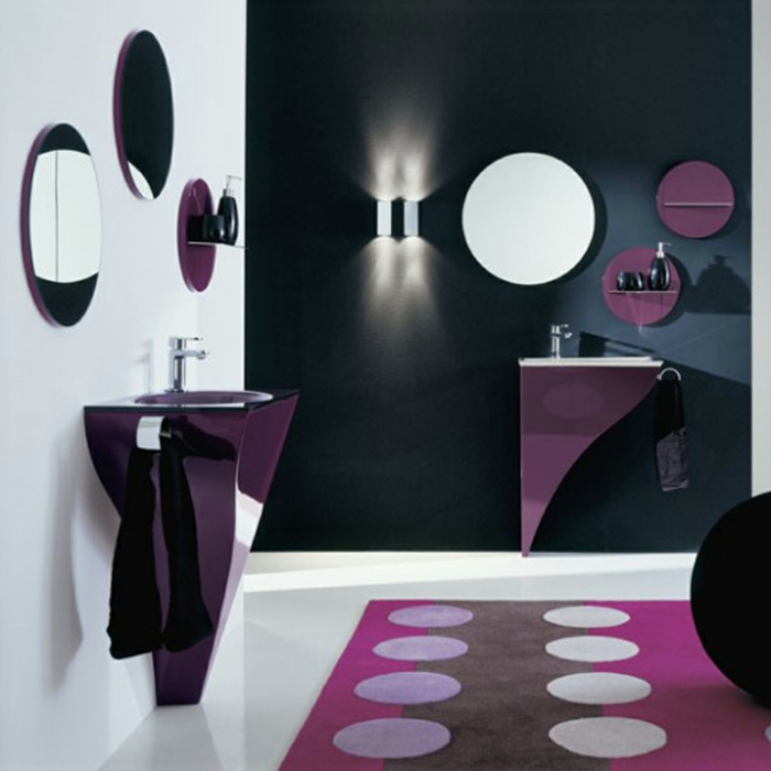 kylpyhuonekalusteet-ideoita-violetti matto
