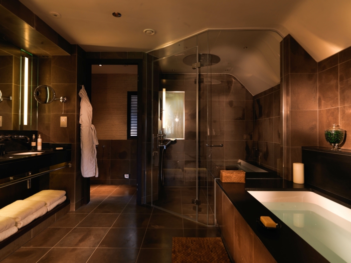 kylpyhuonekalusteet-ideoita-luxury-malli-in-ruskea