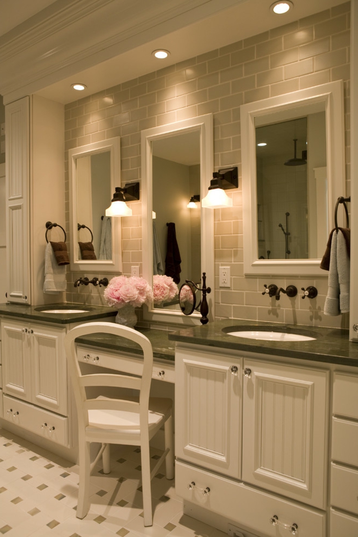 kylpyhuonekalusteet-ideoita-moderni kattolamput