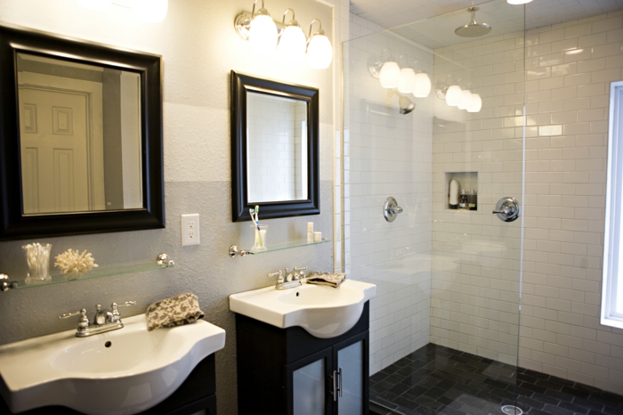 kylpyhuonekalusteet-ideoita-kahden neliön peili