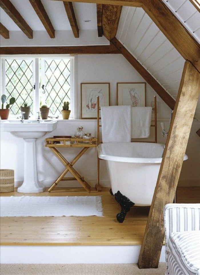 bañera-inclinada-tablas de madera