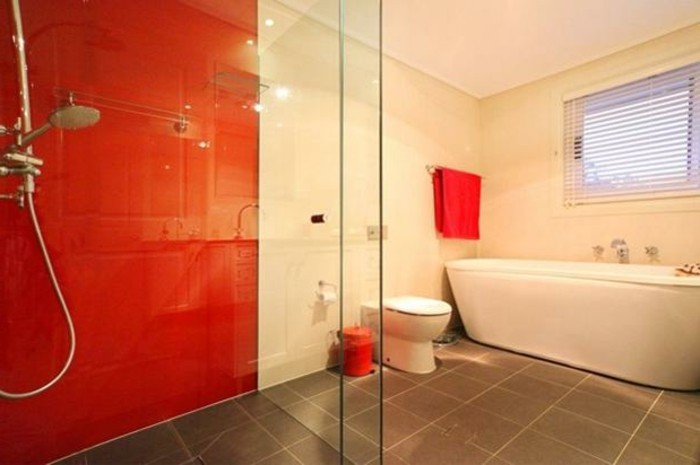 baño de azulejos-underline-en-red-de color