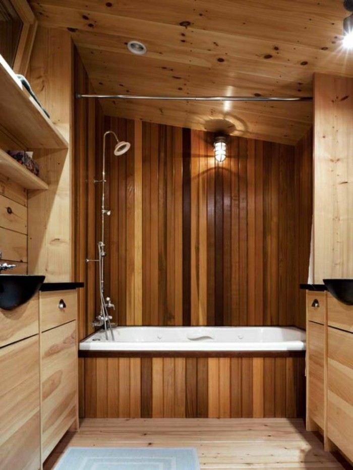 浴室，木制浴缸，洗脸盆，用木橱柜