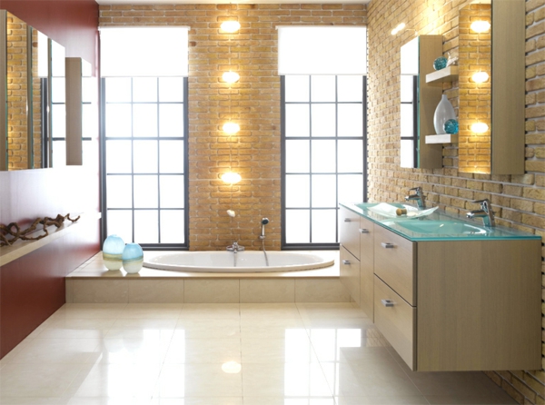 baño-con-moderno-pared-luces-bañera en blanco