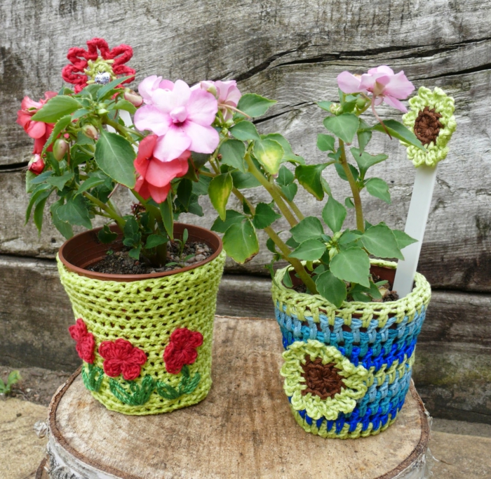 花盆装饰花盖修补匠自己针织蓝绿粉红色的红色木头