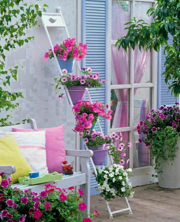 balcón de-embellecer-balcón-deco-ideas-balcón-terraza de diseño de muebles-deco-con-flores