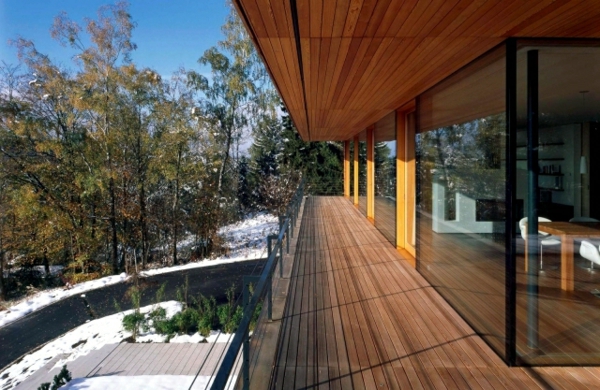 רצפה מעץ ומרפסת בקומה אחרת מרפסת-רעיונות-עבור-עיצוב