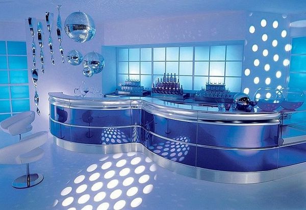 bar-suunnittelu-blue-light-in