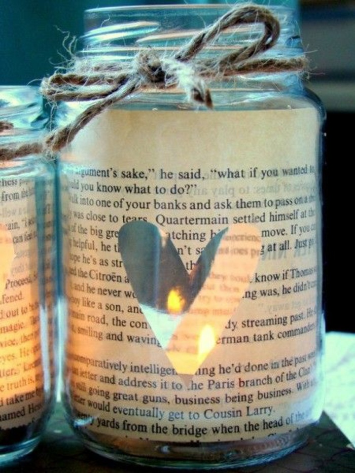 制作灯笼 - 梅森瓶装饰着书页，心，丝带的线程