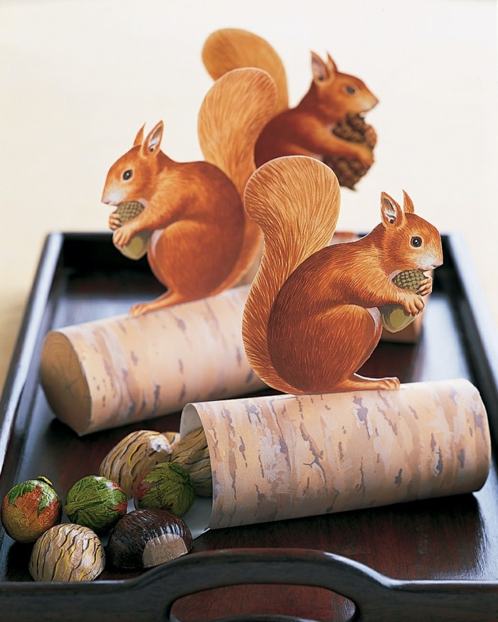 korjailla-with-lasten-orava-Tinker vs. ajopuut