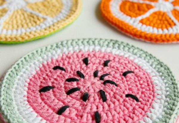 手工与儿童在夏季手工编织的东西 - 圆形