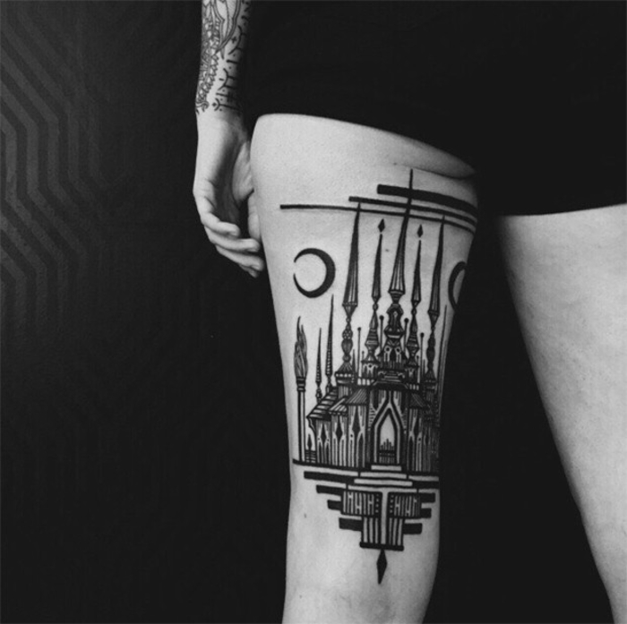 tatuaje en el muslo, torre, idea para mujeres, tatuaje de la pierna, detrás