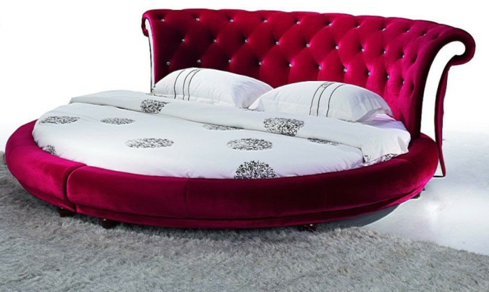 床设计的红色贵族模型
