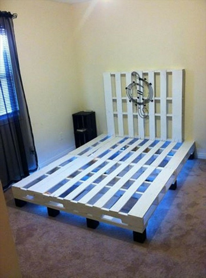 מיטה-עצמו-build-לבנות--באמת-גדול-מיטות-עצמו