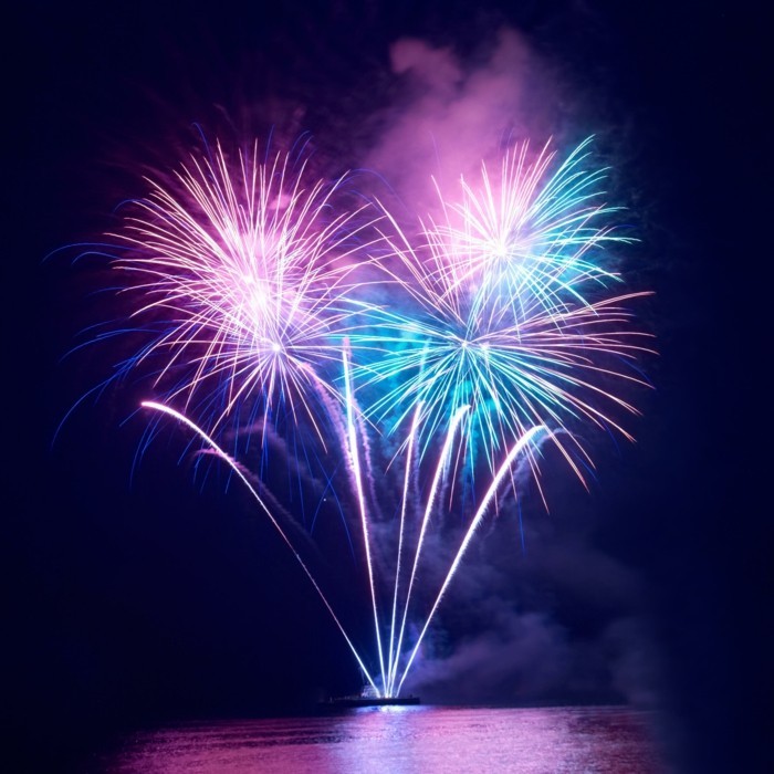 tapéta tűzijáték-in-lila színű
