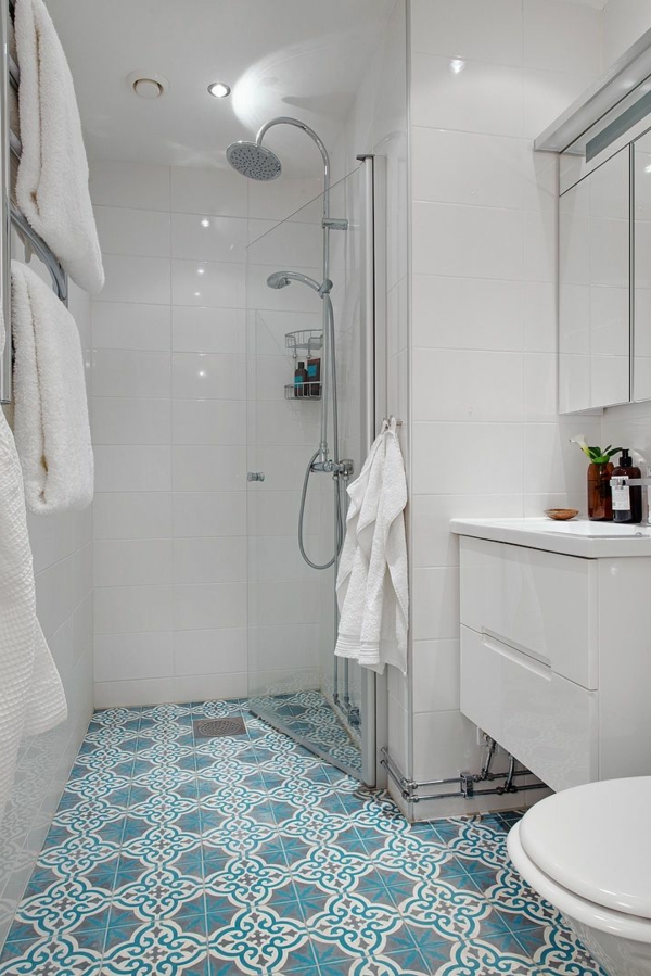 μπλε-κεραμίδι-με-μαροκινή-σχεδιασμό-in-μπάνιο