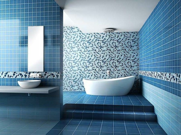 蓝地砖，明亮卫浴设计