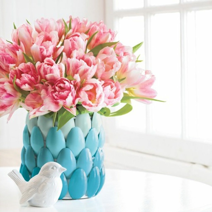 花盆画在蓝色花盆粉红色和橙色花鸟思想装饰独特的设计