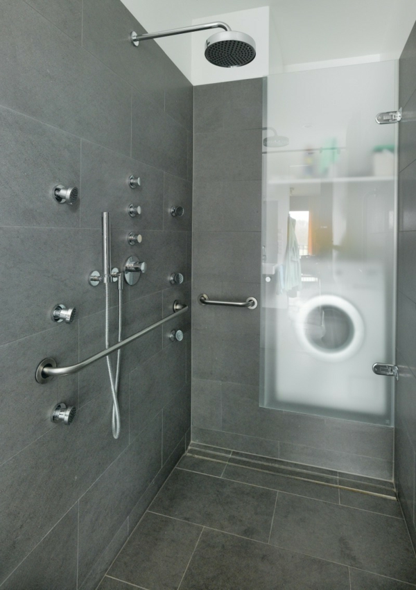 步入式淋浴间 - 灰色步入式淋浴间