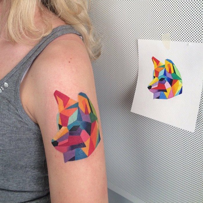 纹身图像多彩纹身狼绘制与 - 几何结构