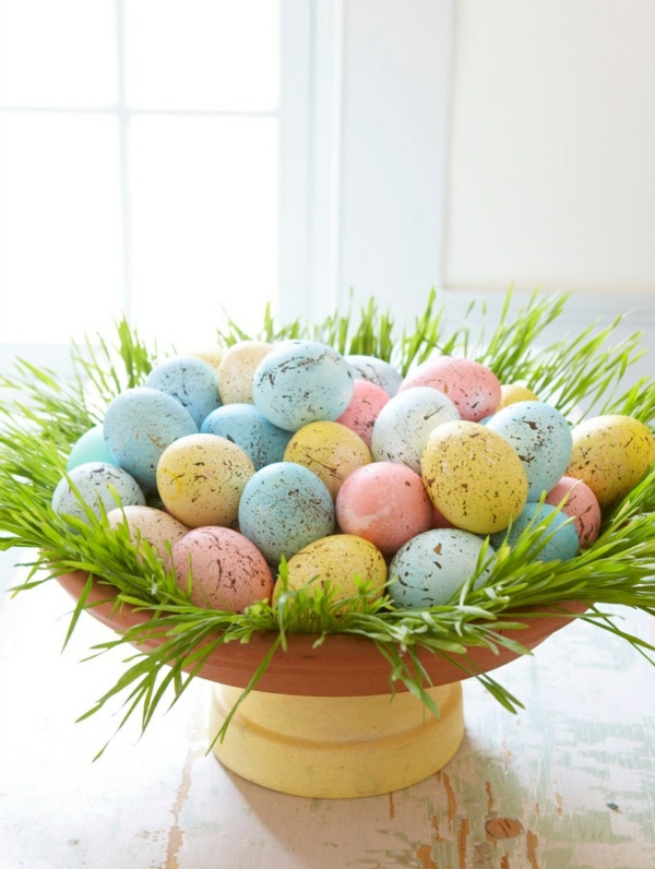 रंगीन-अंडे चित्रकला-अद्भुत-उदाहरण मीरा-ईस्टर