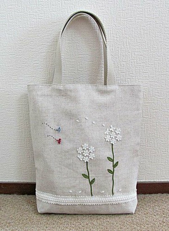 帆布包，自己-缝合式与花卉图案