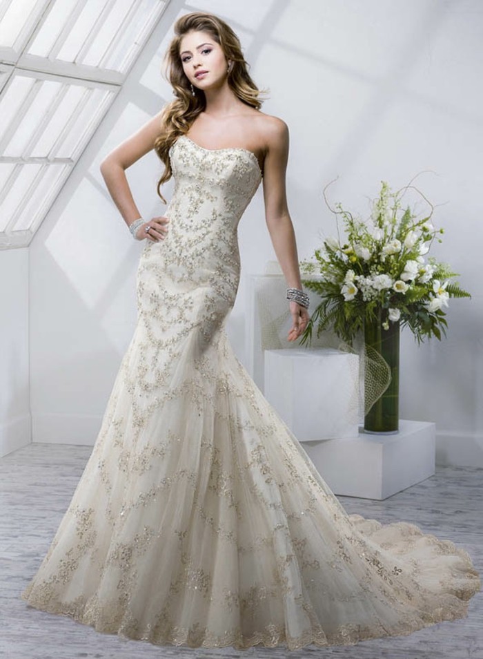 robe de mariée champagne modèle créatif - design long