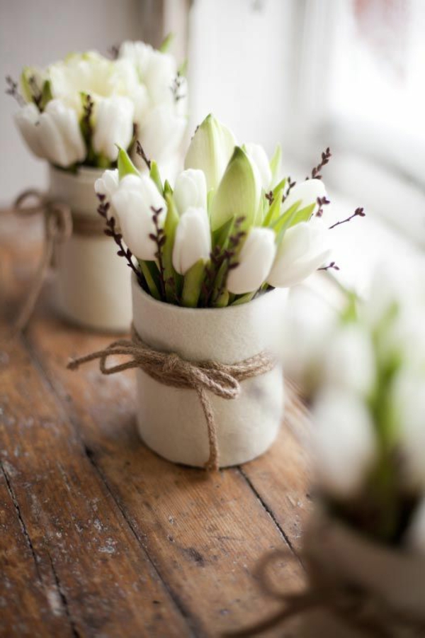 encanto de la decoración de mesa Tulipán-en-White