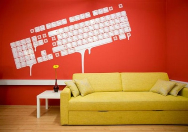 Διακόσμηση τοίχου σαλόνι - κίτρινος καναπές
