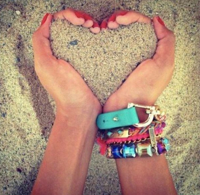 playa de arena fresca corazón da pulseras