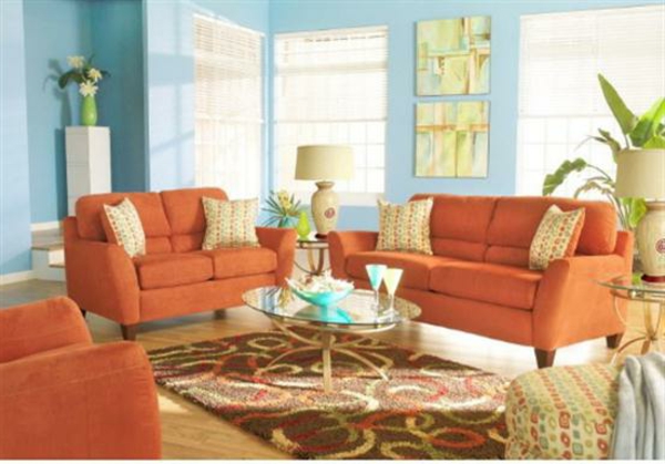 冷色思路，客厅，橙色和蓝色的天空色彩缤纷的地毯