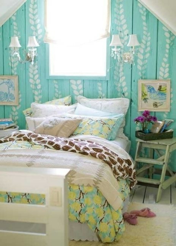 Penthouse-belle-set avec-azur-turquoise-giroflées motifs