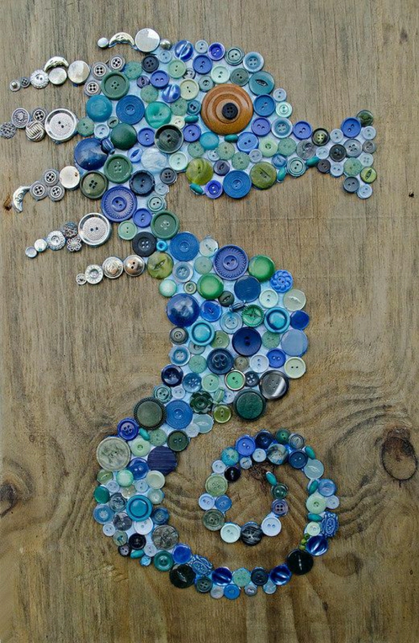 deco-con-a-caballitos de mar-ideas-para-decoración-caballito de mar de color azul-botón