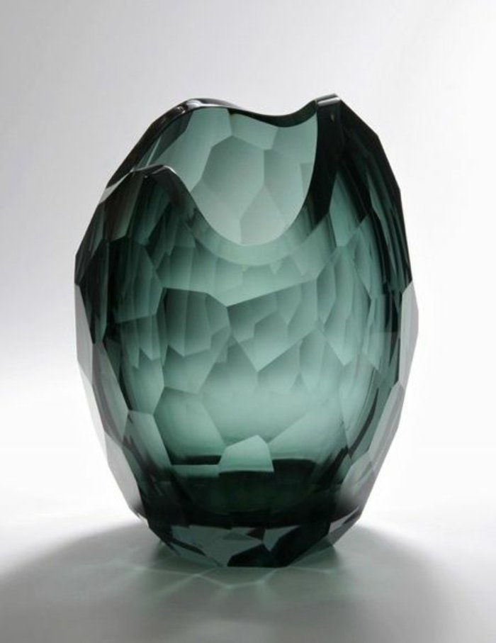 装饰花瓶的玻璃设计独特的绿色