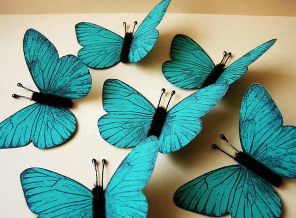 декорация-в-тюркоаз-цвят-красив-декоративни пеперуди-