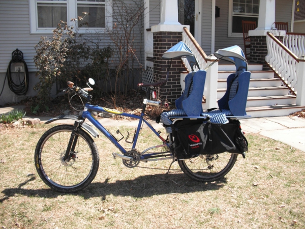 双儿童安全自行车车座 - 冷却 - 设计自行车儿童座椅