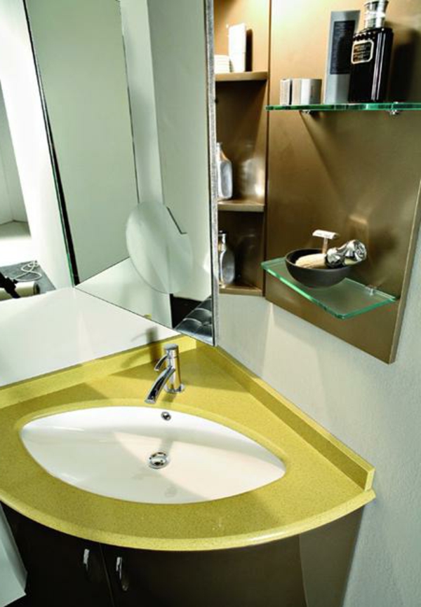 转角水槽，浴室的设计，黄色