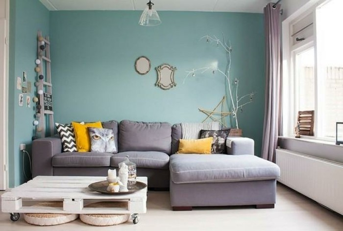转角沙发，在灰度颜色有吸引力的设计，墙面的颜色蓝色