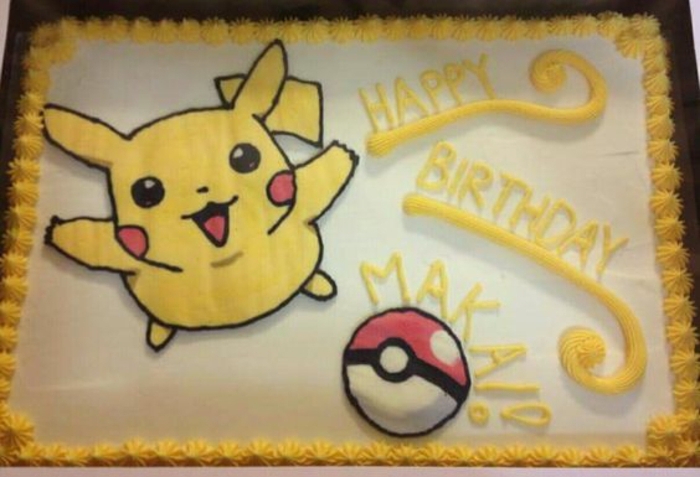 רעיון זה עבור פוקימון צהוב עוגה עם pikachz ו pokeball בבקשה הילדים מאוד
