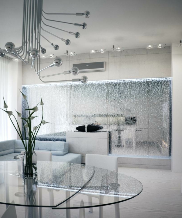 un miroir avec l'eau ultra-moderne-chambre conception