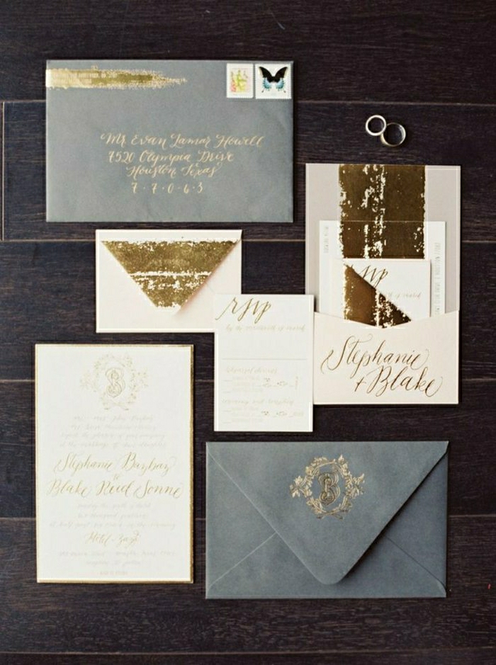 מעטפות הזמנה לחתונה אפורות אלגנטיות זהב מבריק גופן טבעות נישואי גליטר