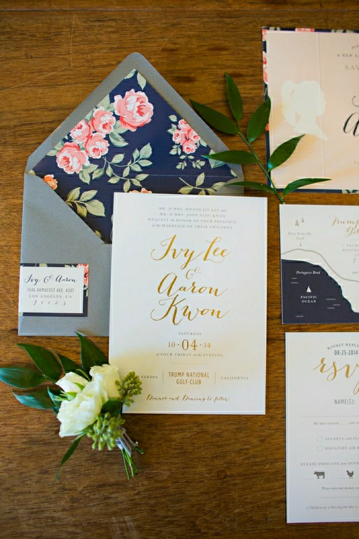 invitation mariage modèle différent élégant design fleurs fin exquise belle