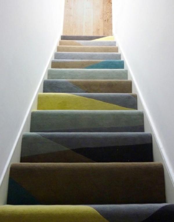 优雅的楼梯地毯铺设