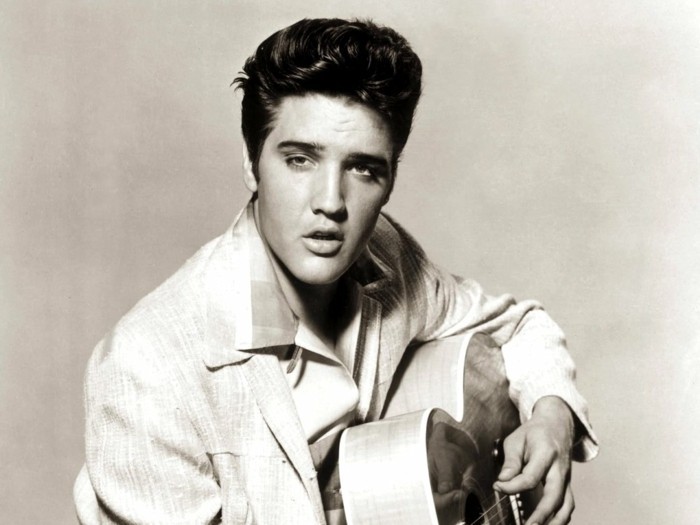 Elvis-fotó-retro-rockabilly-frizura-50-éves-style-for-men
