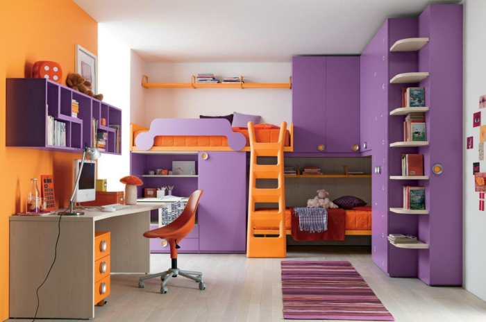 color diseño interior púrpura y naranja