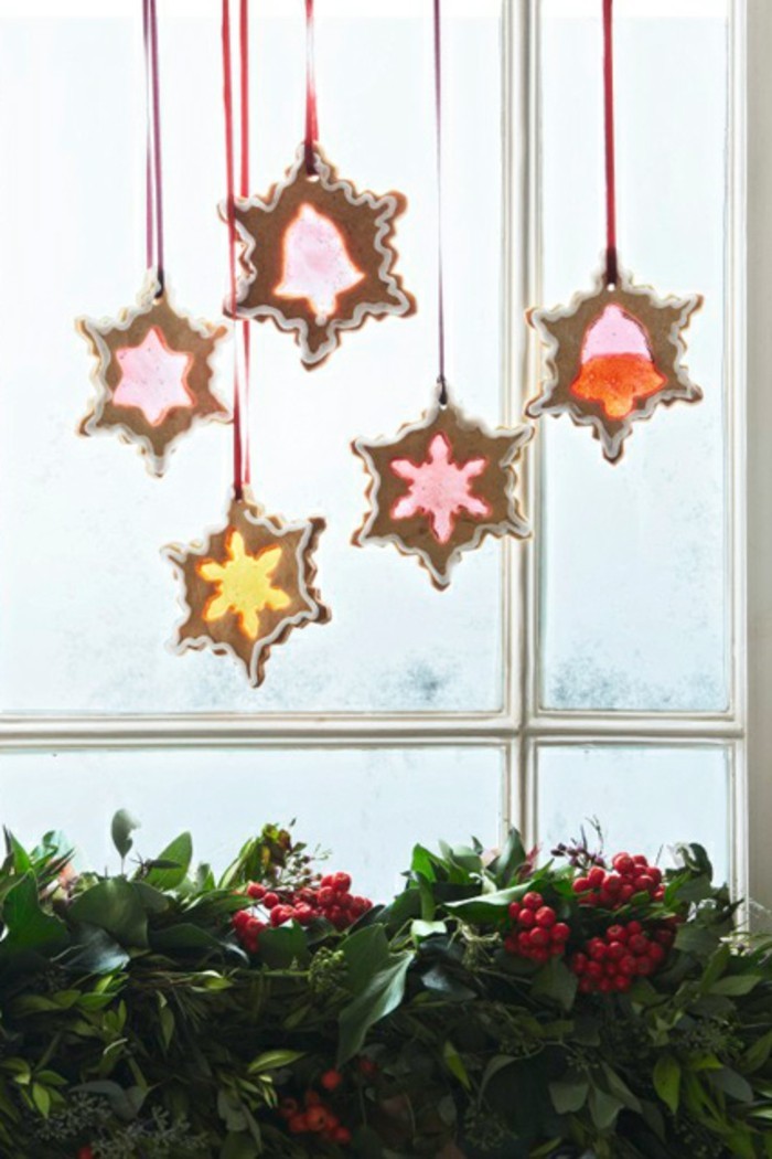 Fensterdeko-karácsony-bádogos-elegáns medál-csillagos