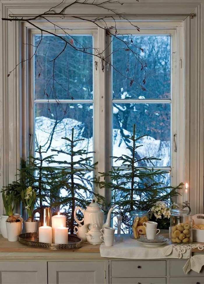 Fensterdeko-חג המולד-יפה-נרות-ו-tannenzweige